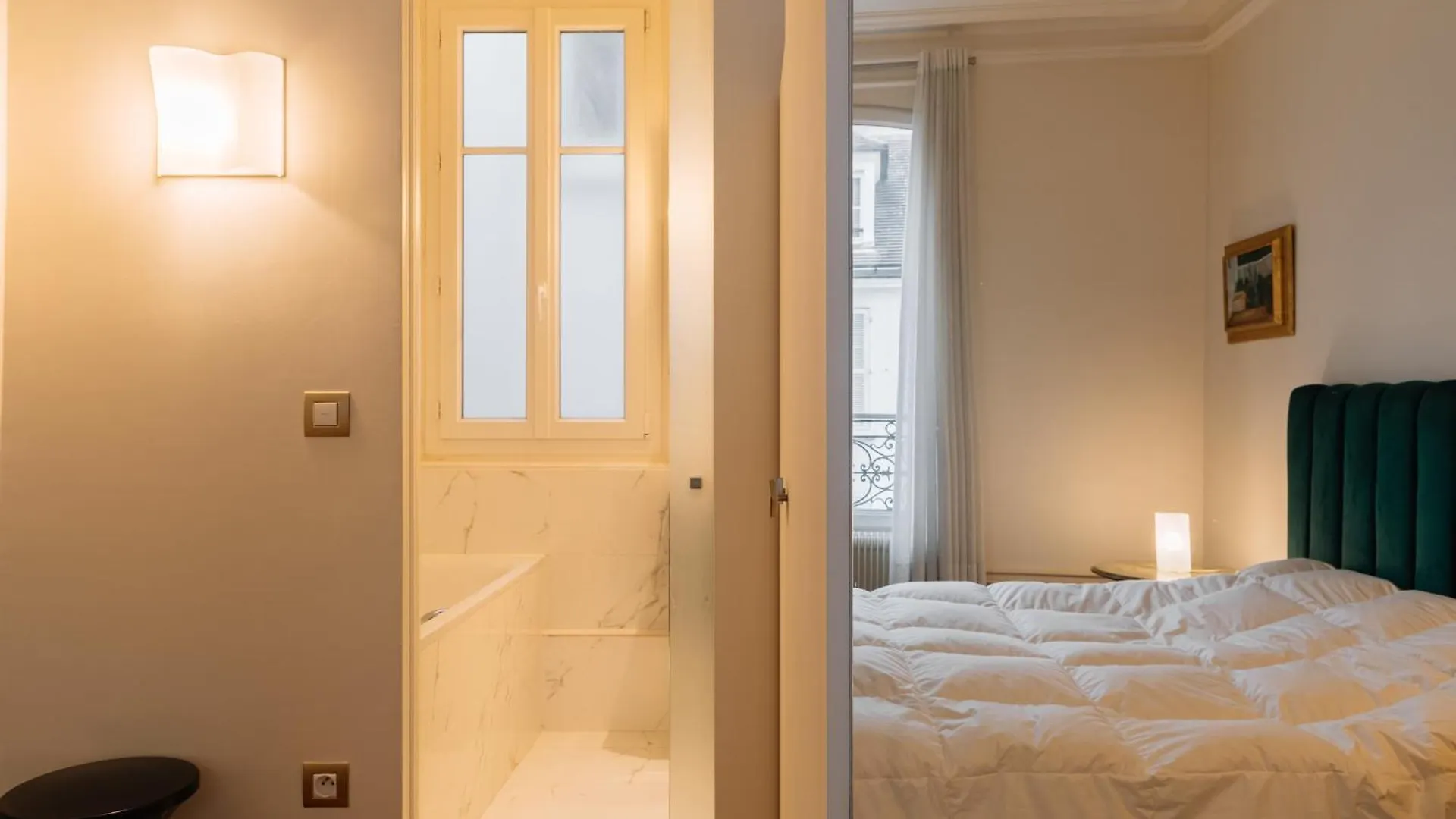 Stylishly Decorated 2bd Montmatre! *