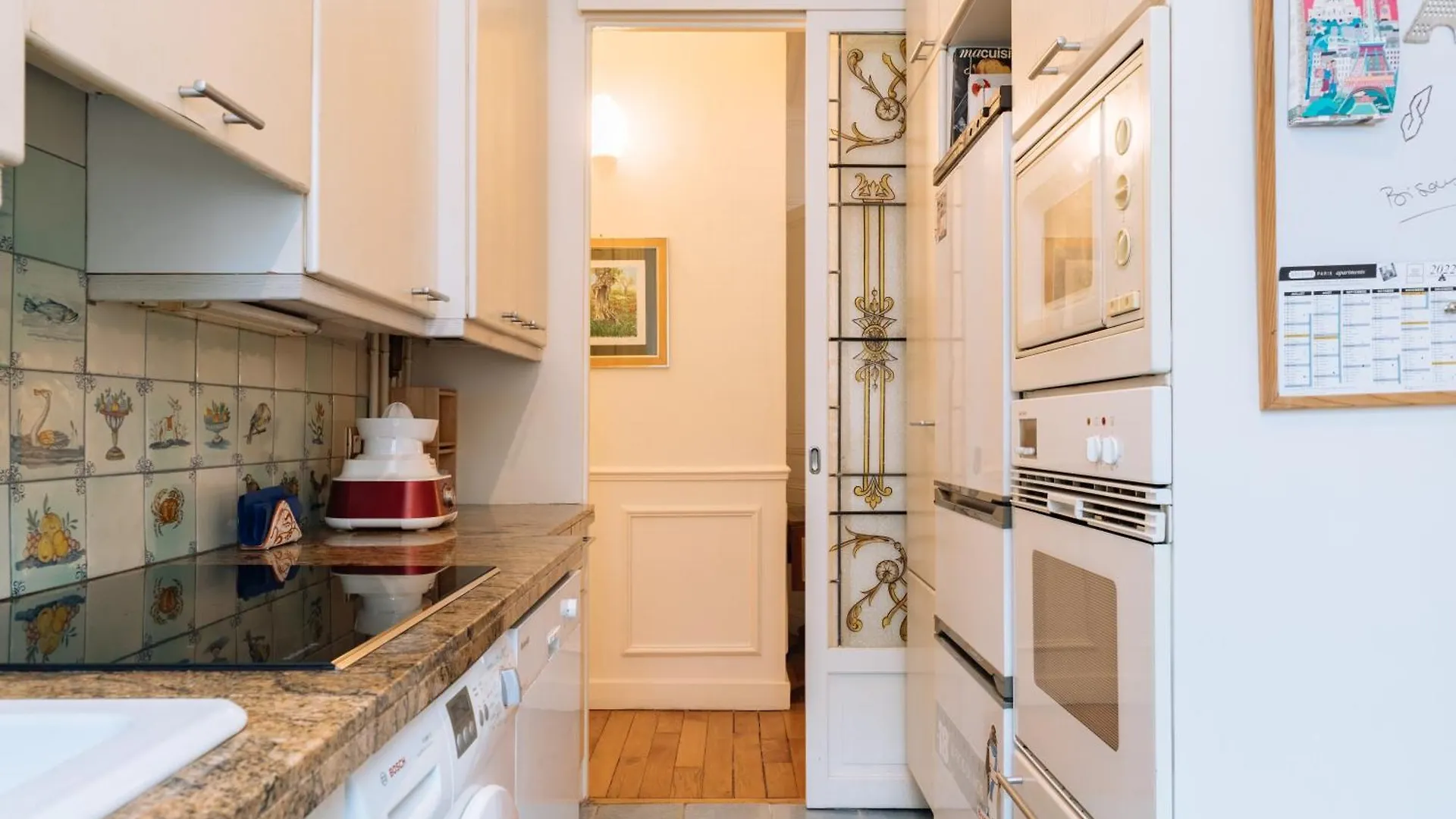 Stylishly Decorated 2bd Montmatre! Lejlighed