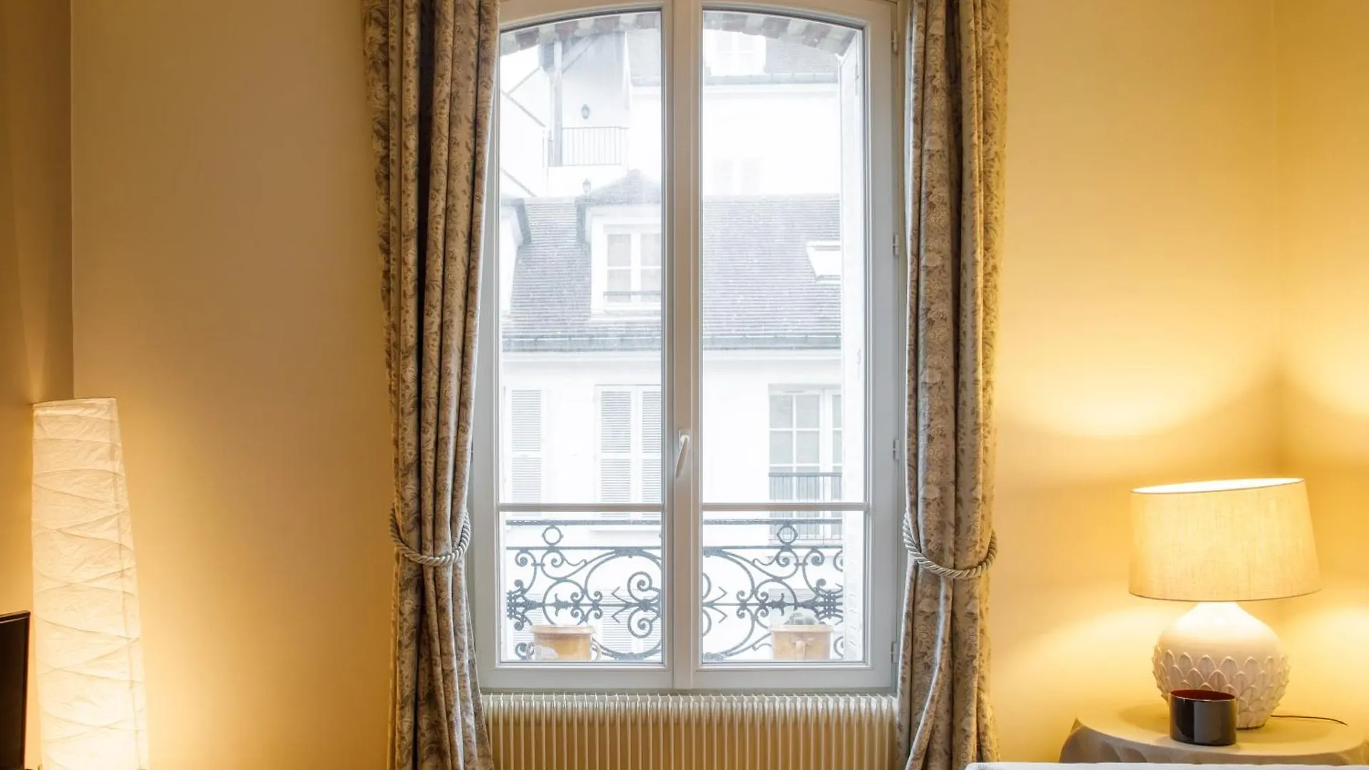 Lejlighed Stylishly Decorated 2bd Montmatre!