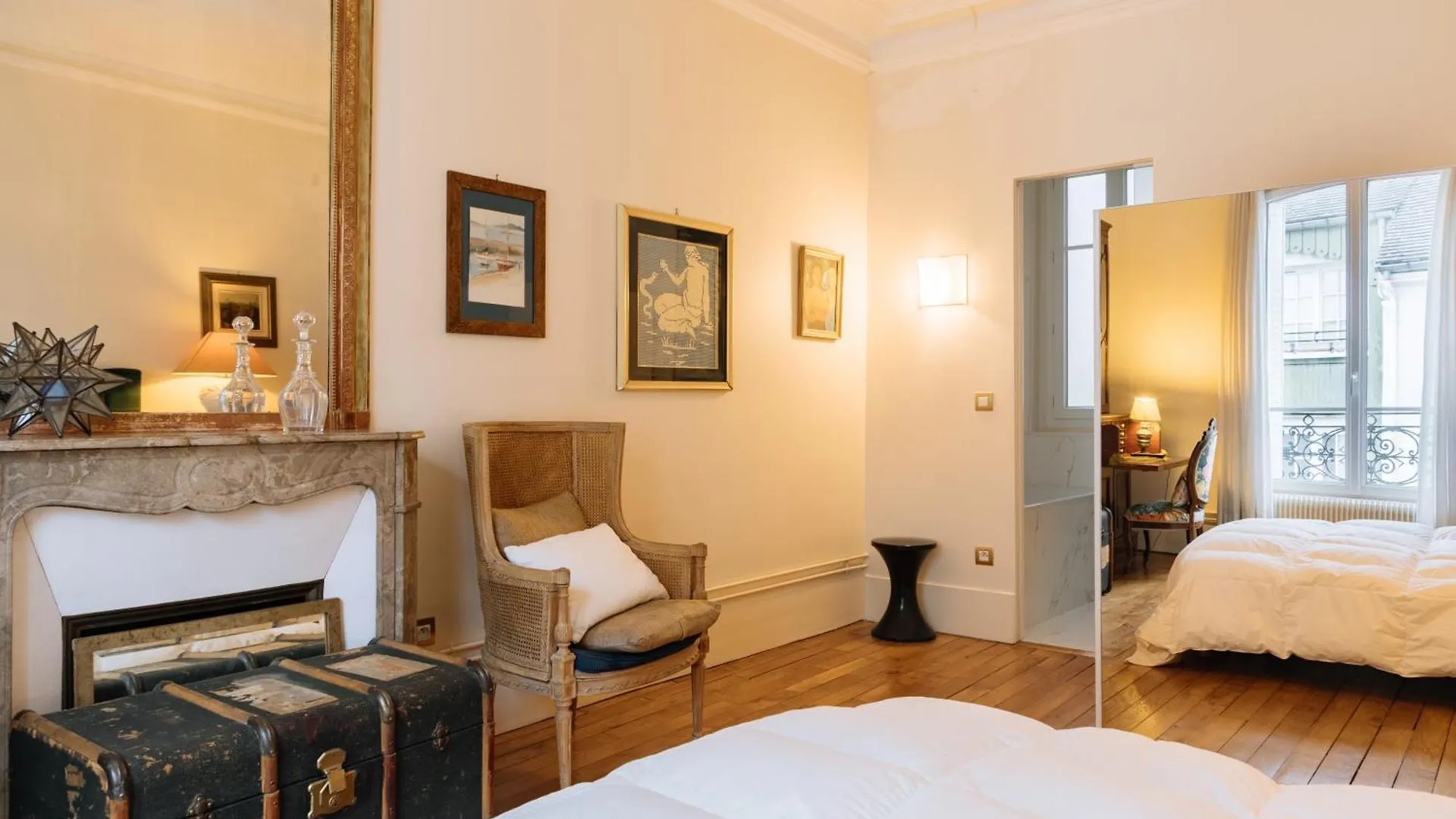 Stylishly Decorated 2bd Montmatre! * Paris