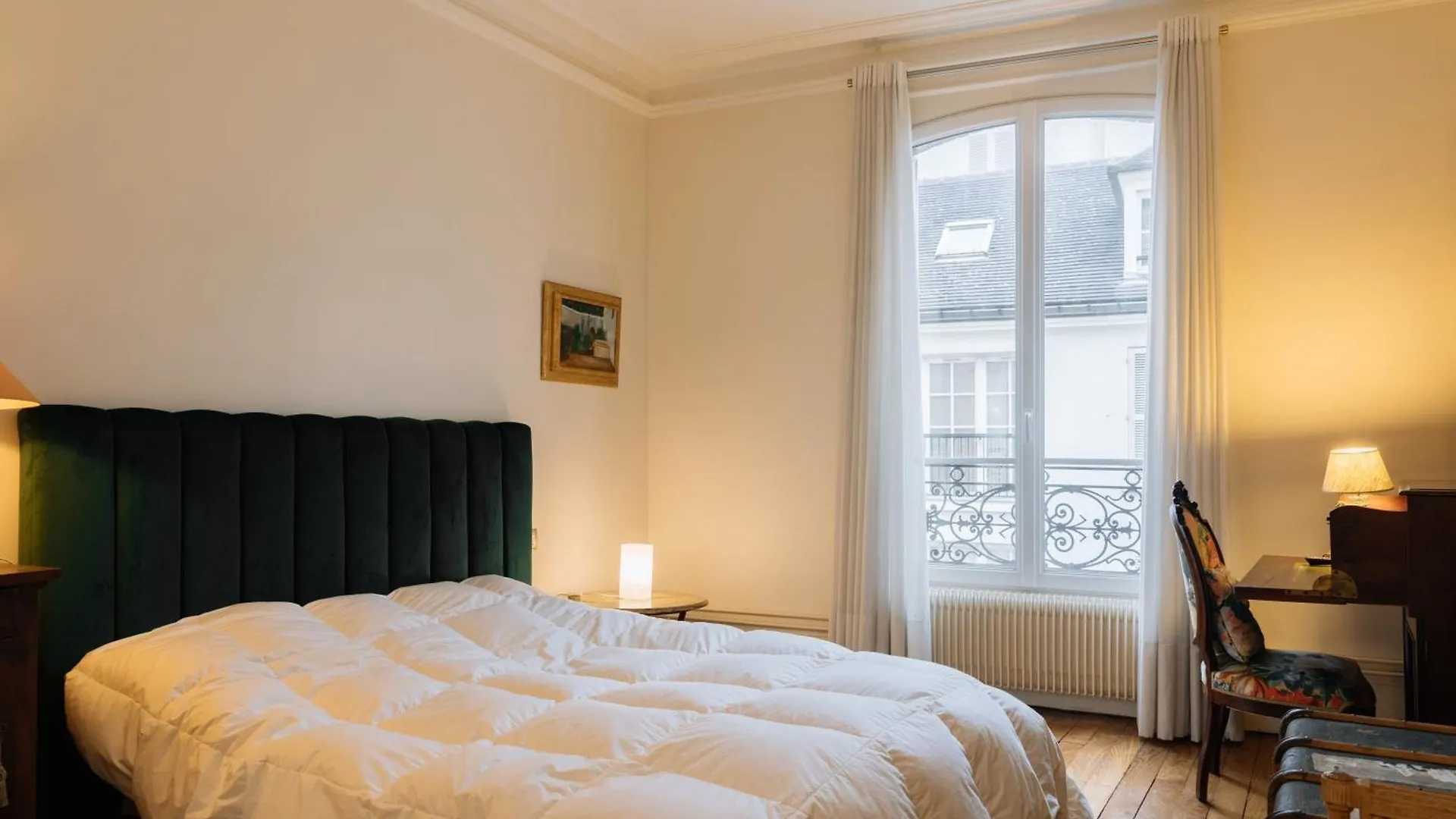 Stylishly Decorated 2bd Montmatre! Apartment Paris